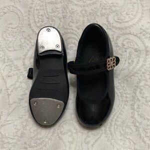 Stelle Girls Size 7 Toddlers Black Patent Tap Shoes with Rhinestone Velcro Strap